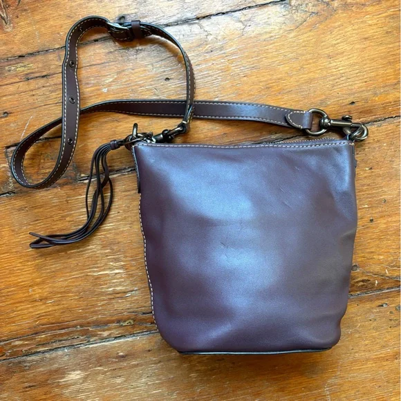 Coach 1941 Archive Duffle 20 in Oxblood - Picture 1 of 4